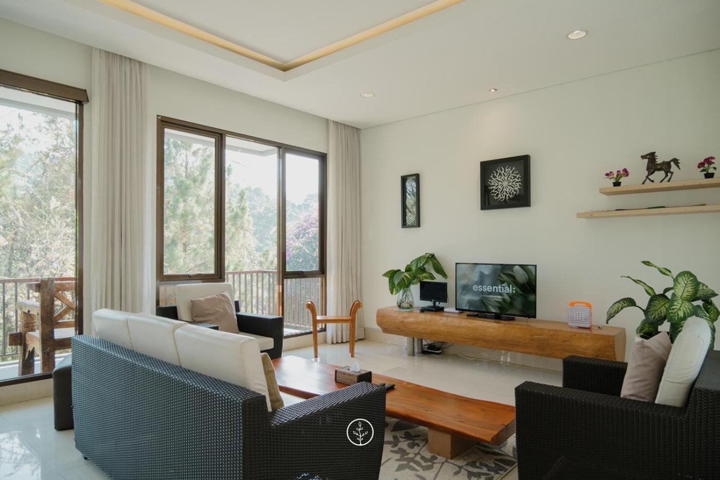 Hikari Hill View Villa 7 Bedrooms With A Private Swimming Pool And Billiard Μπαντούνγκ Εξωτερικό φωτογραφία