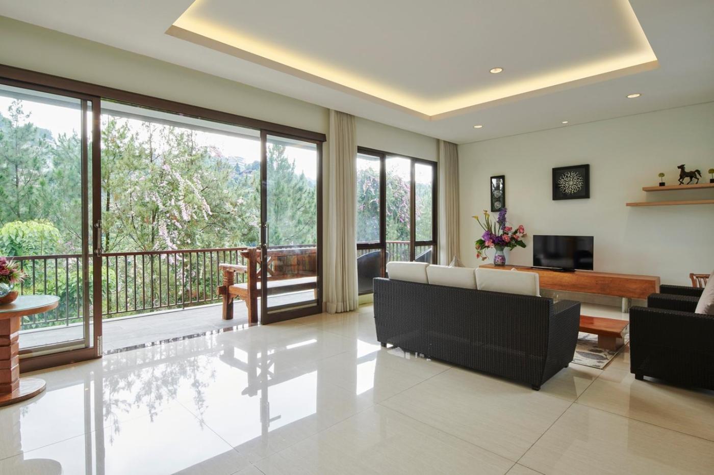 Hikari Hill View Villa 7 Bedrooms With A Private Swimming Pool And Billiard Μπαντούνγκ Εξωτερικό φωτογραφία